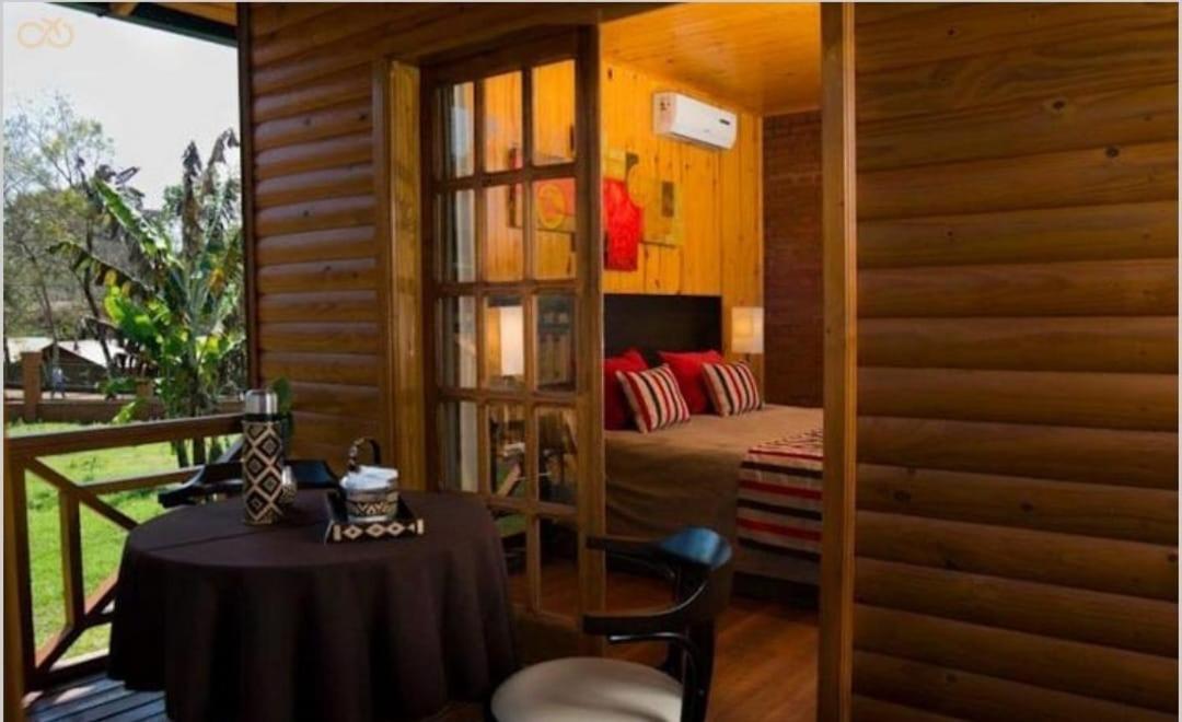 Cabanas Paseo Del Yacaratia 푸에르토이과수 외부 사진