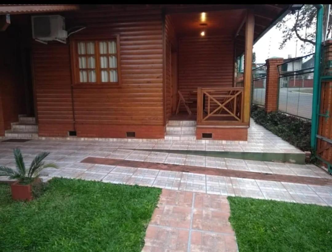 Cabanas Paseo Del Yacaratia 푸에르토이과수 외부 사진