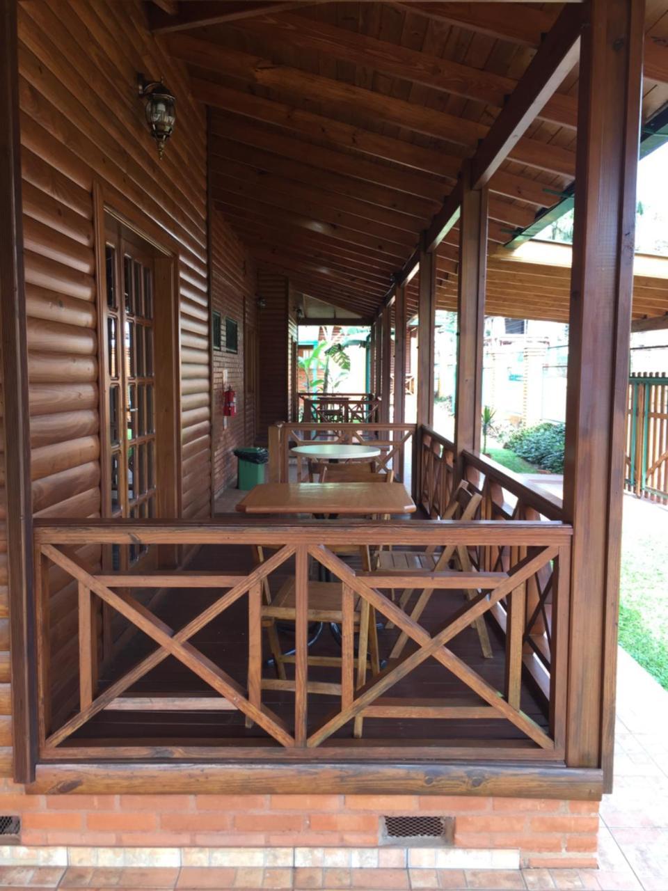 Cabanas Paseo Del Yacaratia 푸에르토이과수 외부 사진